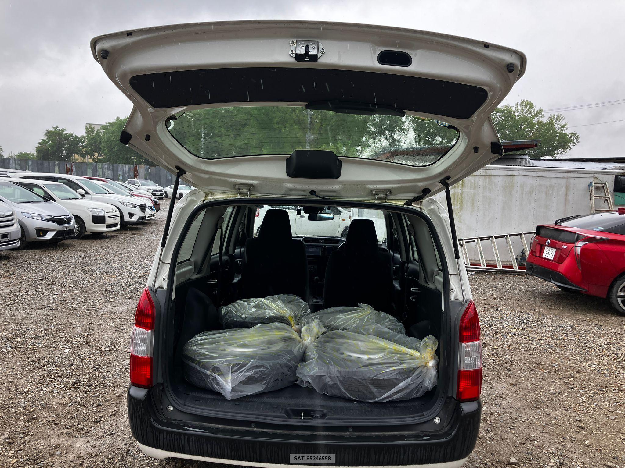 Toyota PROBOX VAN 2017-12 258323-18