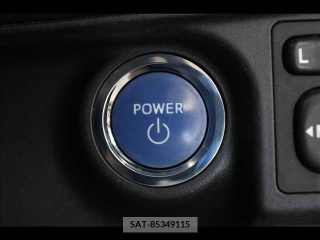 Toyota AQUA 2012-01 292309-2