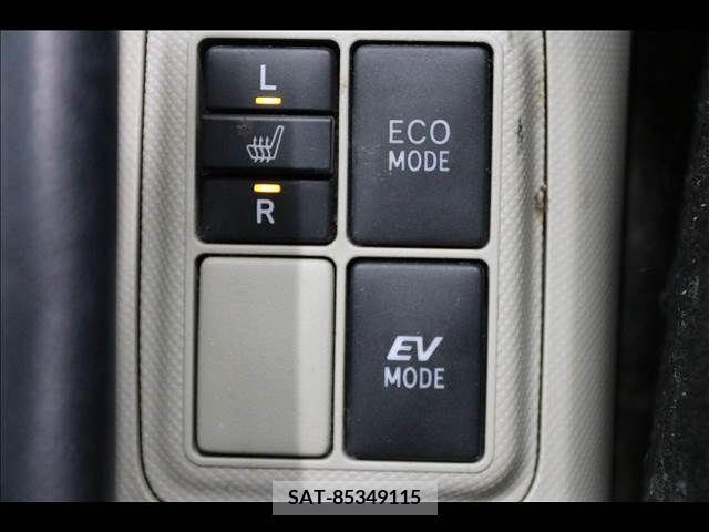 Toyota AQUA 2012-01 292309-5