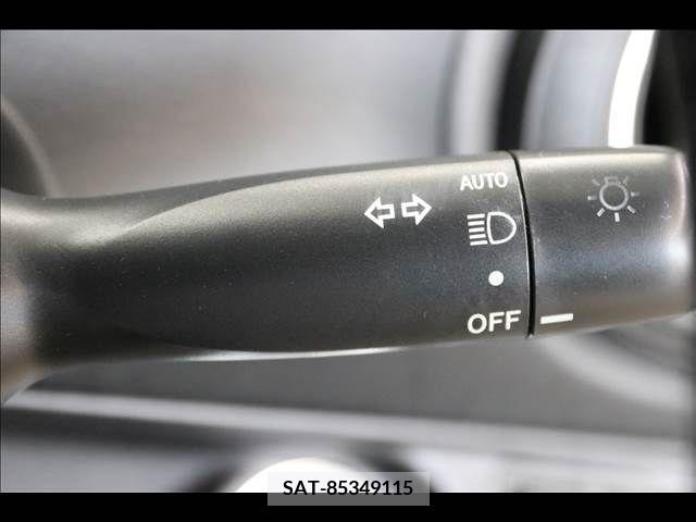 Toyota AQUA 2012-01 292309-9
