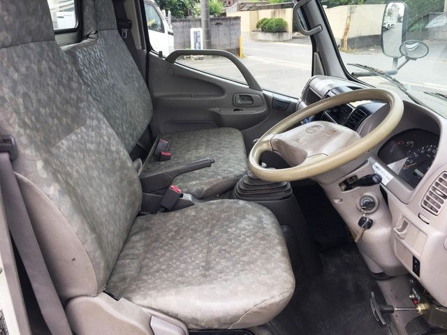 Hino DUTRO 2006-08 7255-18