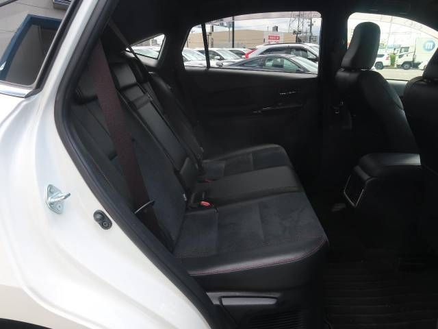 Toyota HARRIER 2018-06 19798-11