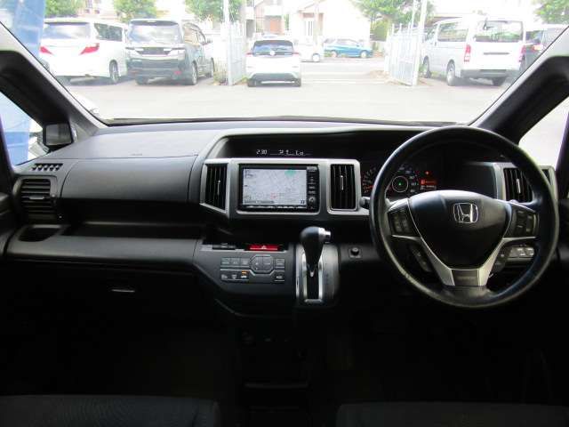 Honda e 2012-07 5579-7