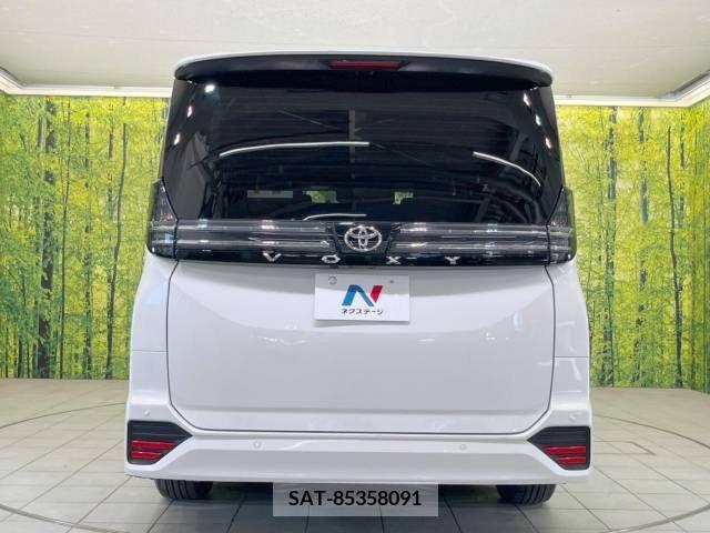 Toyota VOXY 2022-12 203547-18