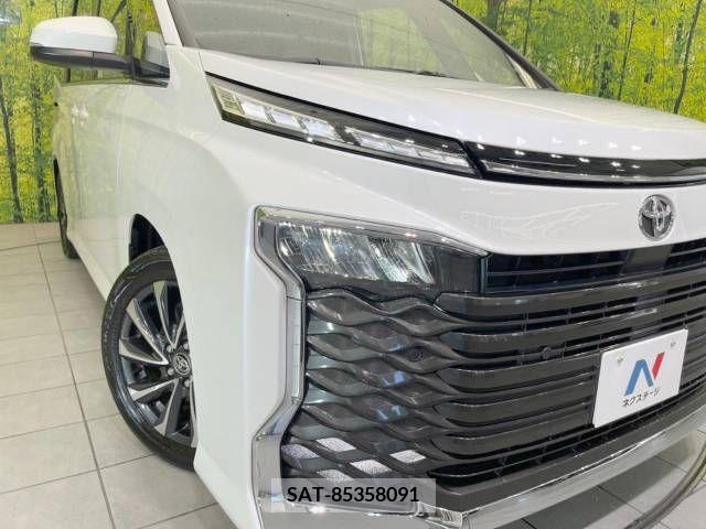 Toyota VOXY 2022-12 203547-15
