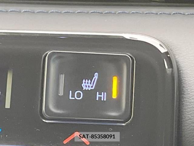 Toyota VOXY 2022-12 203547-6