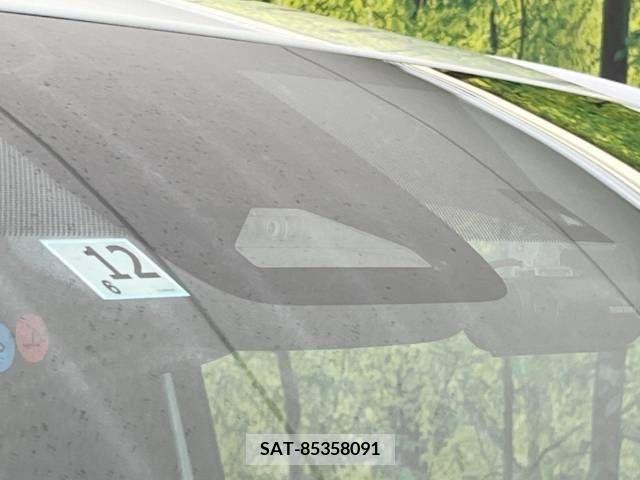 Toyota VOXY 2022-12 203547-2