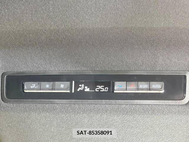 Toyota VOXY 2022-12 203547-5