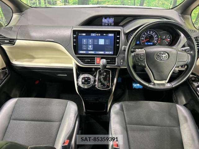 Toyota NOAH 2018-09 214876-1