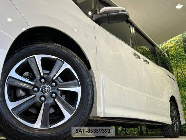 Toyota NOAH 2018-09 214876-14