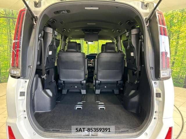Toyota NOAH 2018-09 214876-11