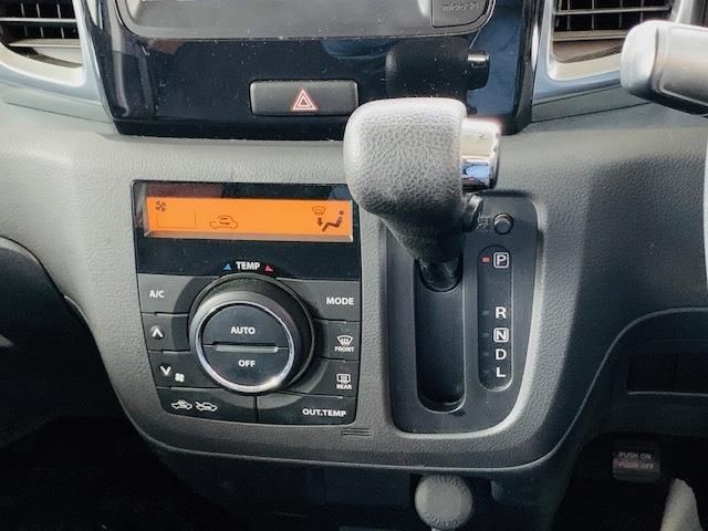 Suzuki SPACIA 2013-06 819-28