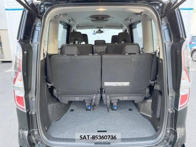 Nissan SERENA 2019-10 253454-11