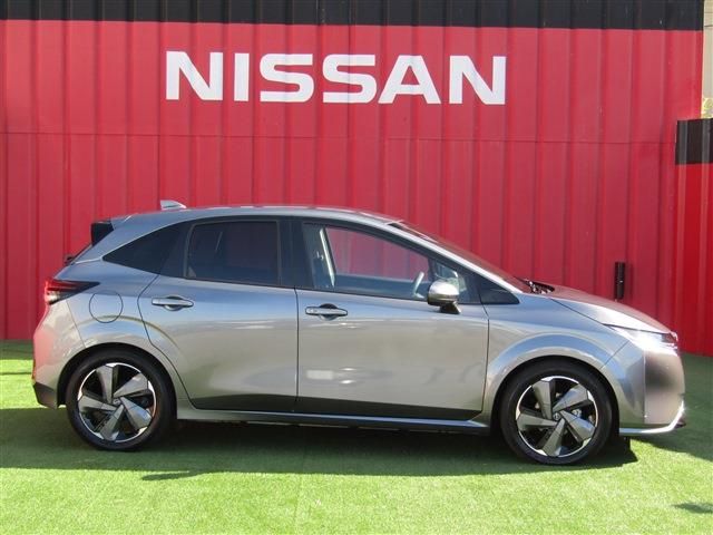 Nissan AURA 2022-08 186674-26