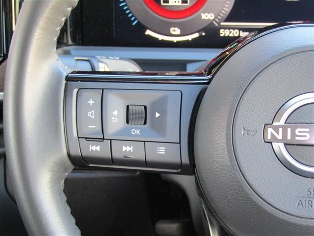 Nissan AURA 2022-08 186674-11