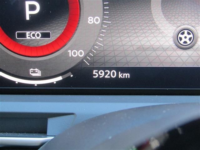 Nissan AURA 2022-08 186674-27
