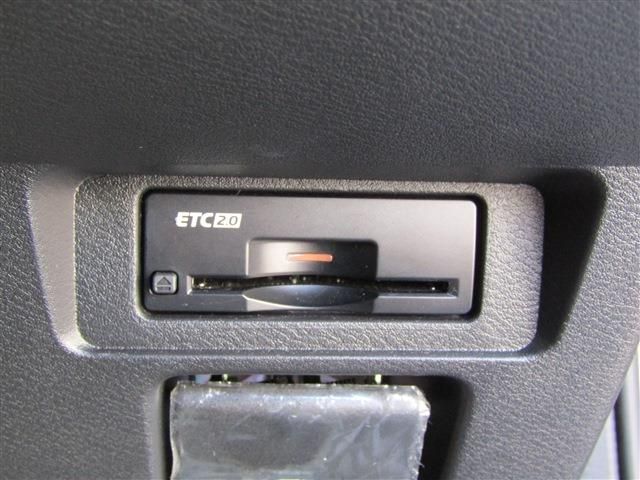 Nissan AURA 2022-08 186674-16