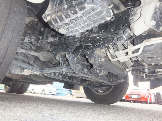 Mitsubishi CANTER 2014-07 13564-22