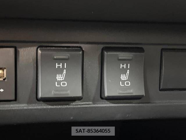 Toyota COROLLA CROSS 2023-03 213226-6