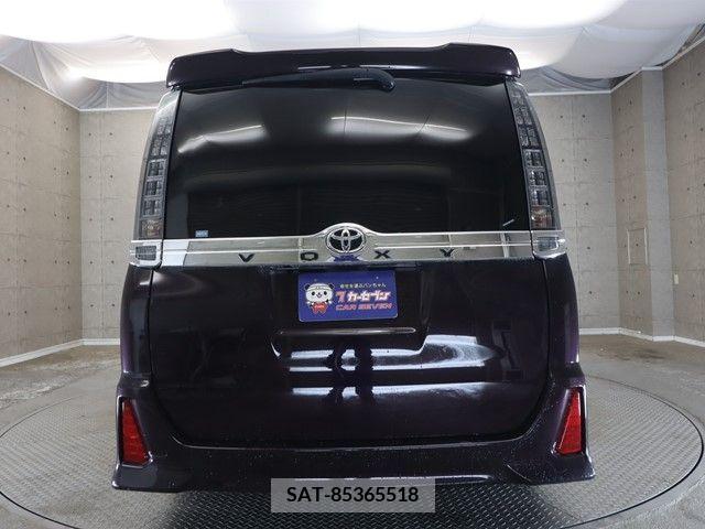 Toyota VOXY 2014-07 321426-23