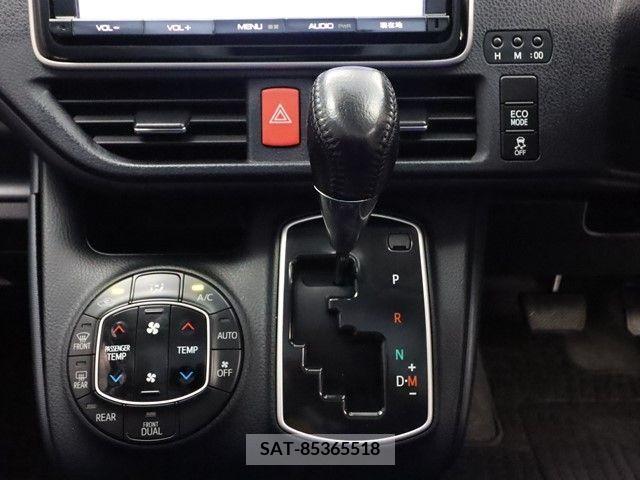 Toyota VOXY 2014-07 321426-12