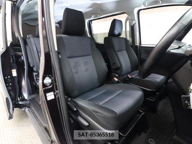 Toyota VOXY 2014-07 321426-3