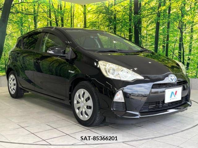 Toyota AQUA 2014-01 343901-16