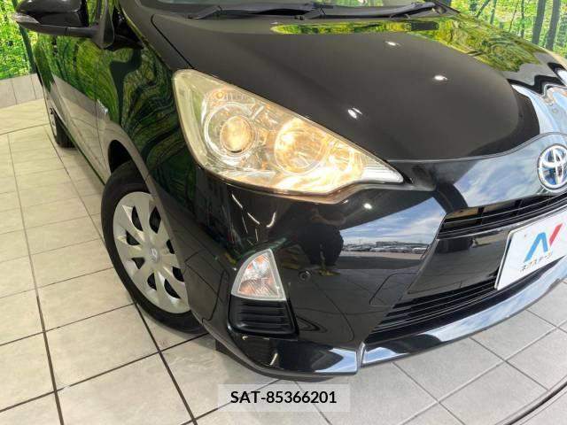 Toyota AQUA 2014-01 343901-12
