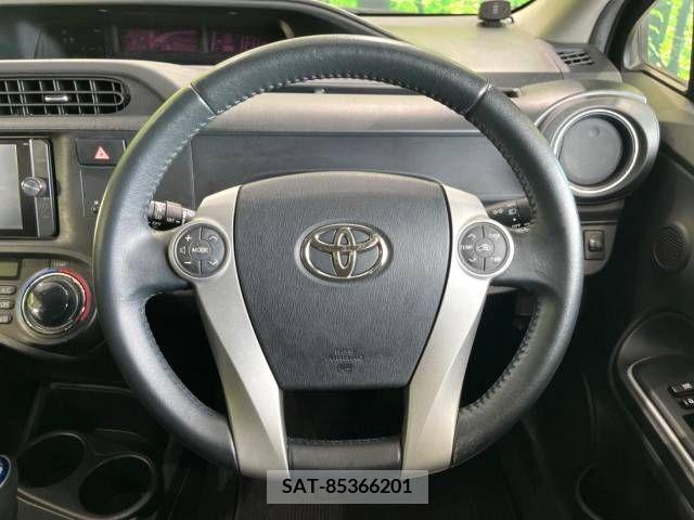 Toyota AQUA 2014-01 343901-11