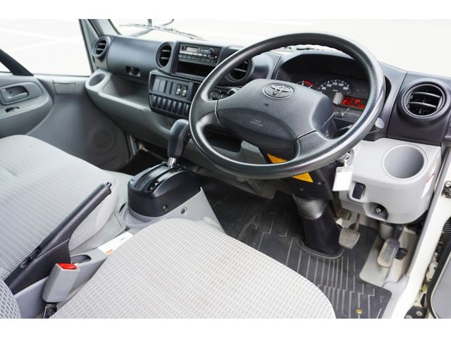 Toyota TOYOACE 2014-09 196215-2