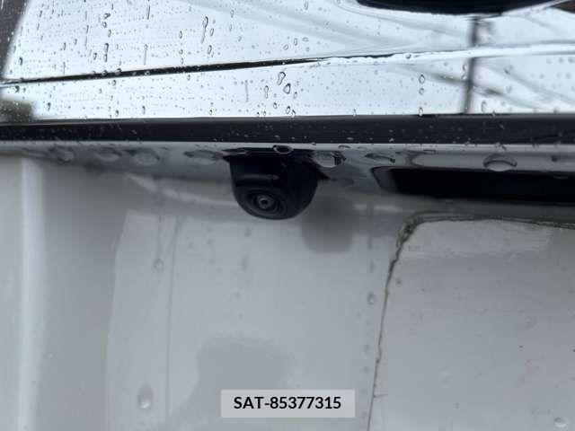 Toyota VOXY 2018-07 213198-10