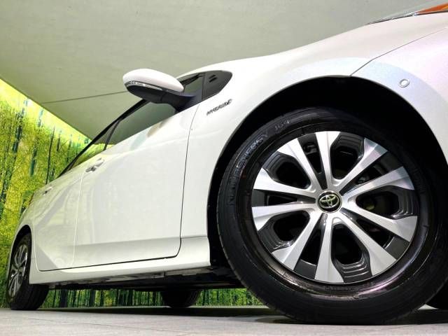 Toyota PRIUS 2019-01 181285-12