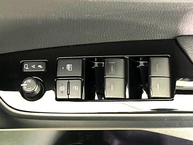 Toyota PRIUS 2019-01 181285-19