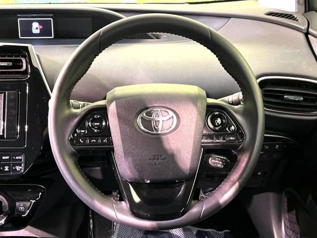 Toyota PRIUS 2019-01 181285-10