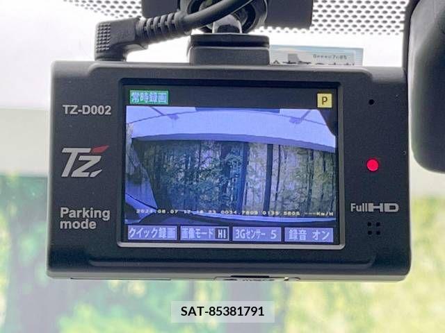 Toyota PRIUS 2013-12 329681-7