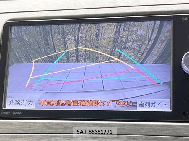 Toyota PRIUS 2013-12 329681-3