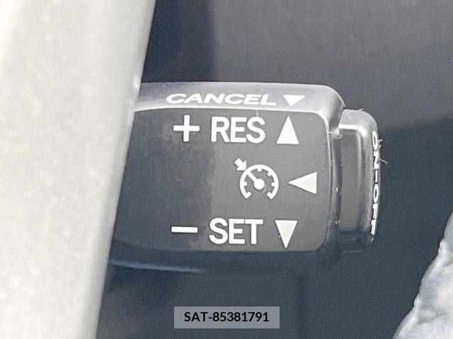 Toyota PRIUS 2013-12 329681-4