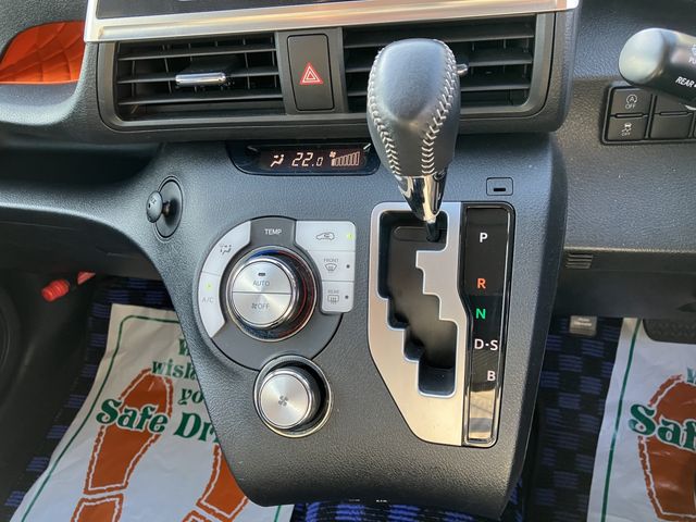 Toyota SIENTA 2020-03 13231-14