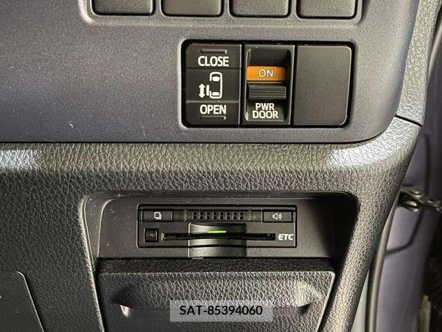 Toyota NOAH 2014-02 204890-19