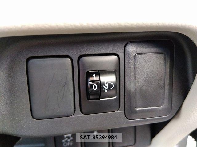 Nissan DAYZ 2018-04 208604-21