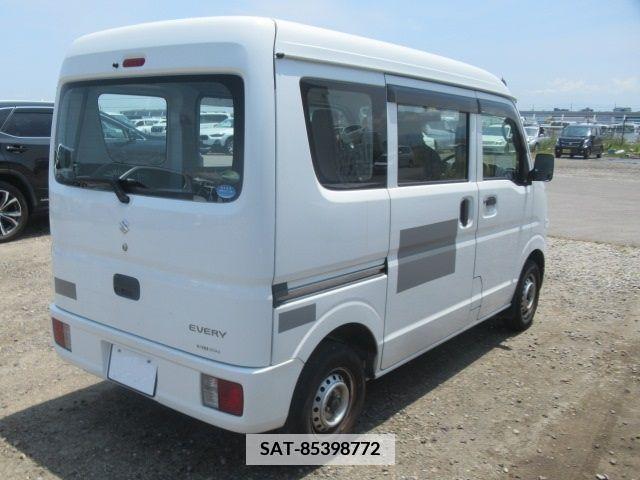 Suzuki EVERY 2018-05 342773-1