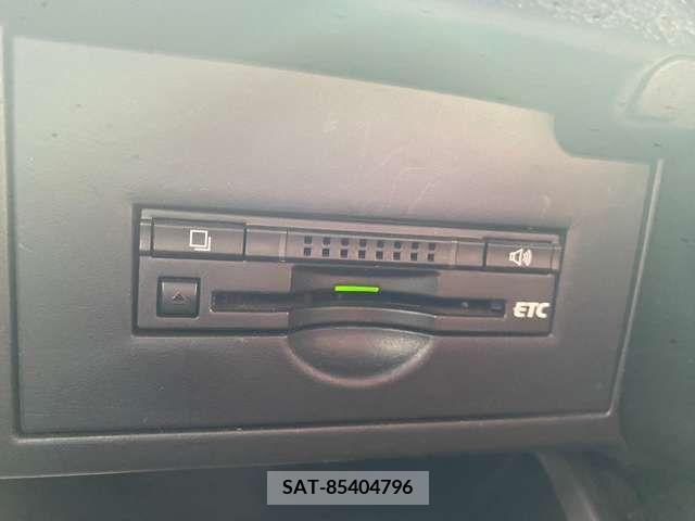 Toyota SAI 2014-10 382885-16