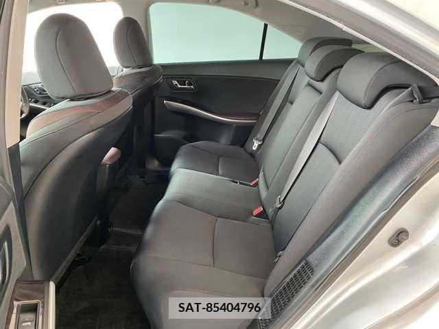 Toyota SAI 2014-10 382885-7