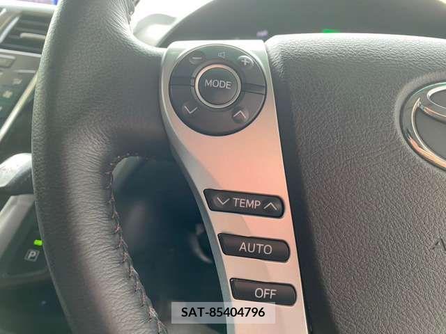 Toyota SAI 2014-10 382885-12