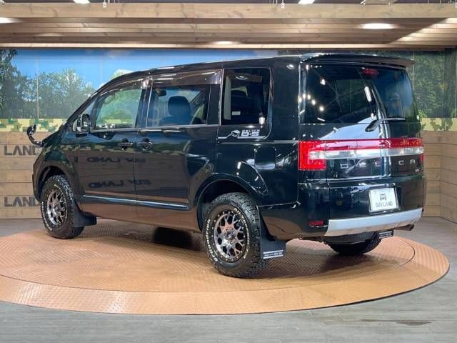 Mitsubishi DELICA D5 2017-09 24385-17