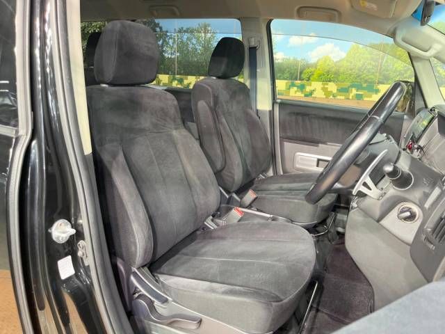 Mitsubishi DELICA D5 2017-09 24385-8