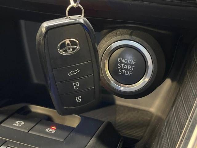Toyota HARRIER 2021-06 17575-8