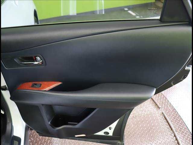 Lexus RX 2012-01 182523-25