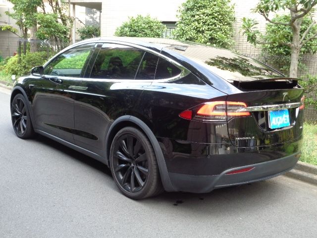 Tesla MODEL X 2018-12 7360-2