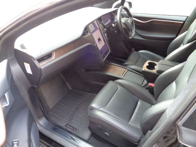 Tesla MODEL X 2018-12 7360-14